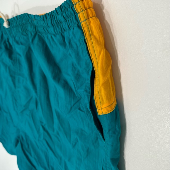 MTO Surf Y2K 90’s Nylon Vibrant Swim Drawstring Shorts Men’s size XL - Picture 7 of 7